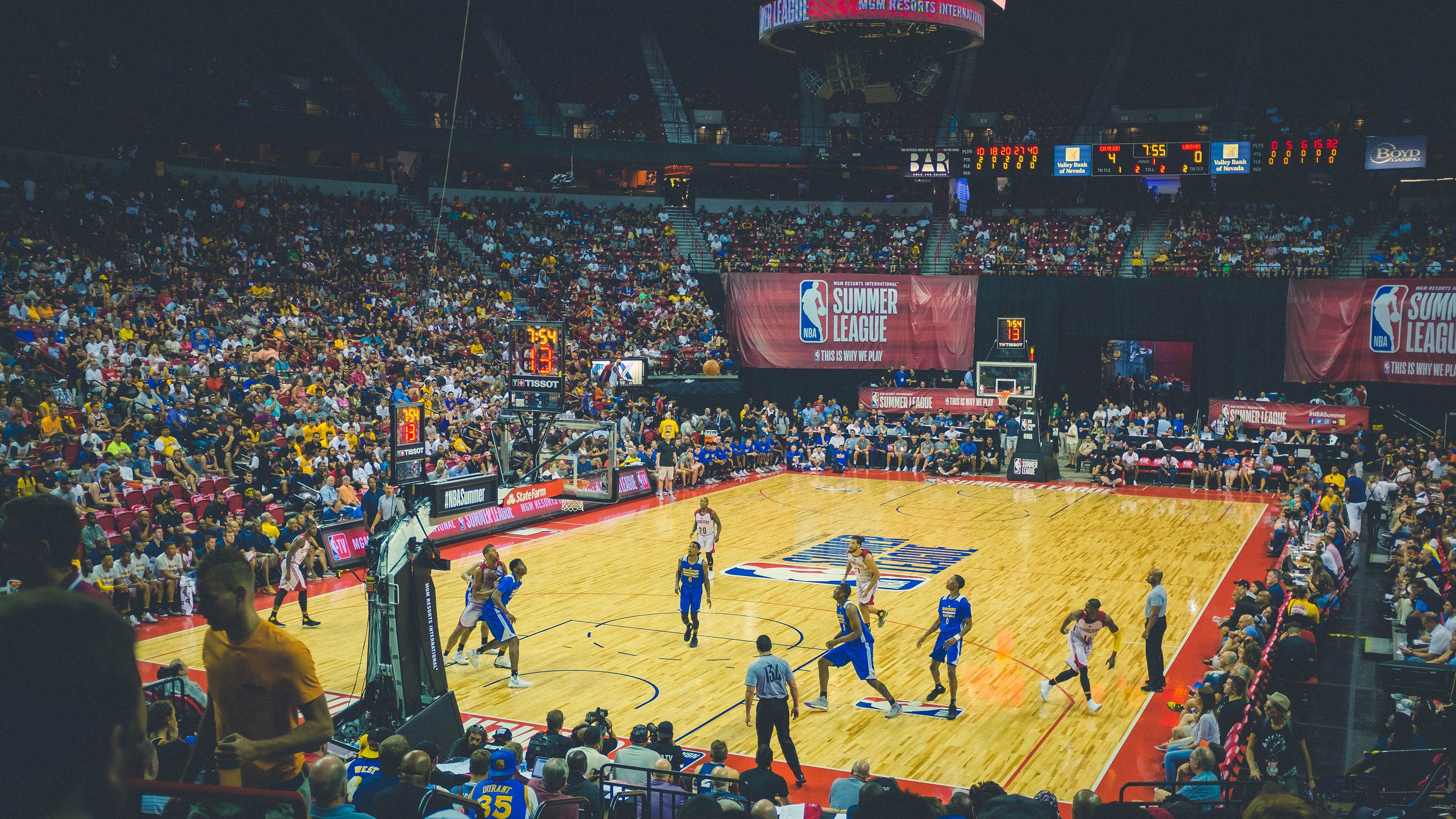 纳达尔宣布回归赛场，备战红土赛季，纳达尔2021参赛计划